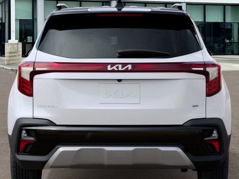 New 2026 Kia Seltos S image 14