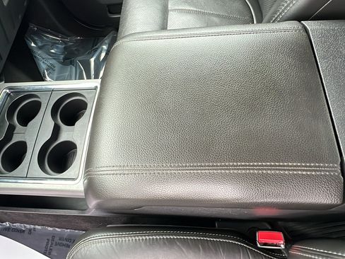 Used 2011 Ford F350 Lariat w/ Lariat Interior Pkg AWD/4WD image 12