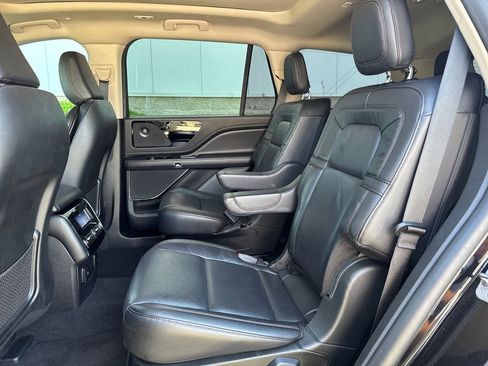 Used 2023 Lincoln Aviator Reserve AWD/4WD image 33