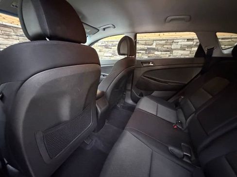 Used 2018 Hyundai Tucson SE AWD/4WD image 28