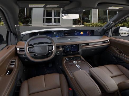 New 2026 Lincoln Navigator Reserve image 9