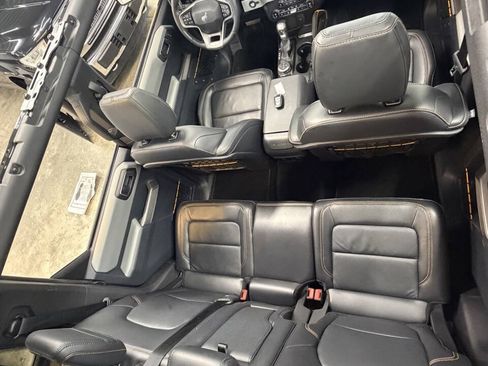 Used 2023 Ford Bronco Badlands AWD/4WD image 17