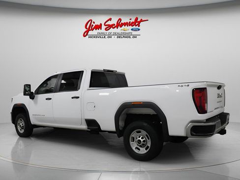 Used 2024 GMC Sierra 2500 Pro w/ Convenience Package image 4