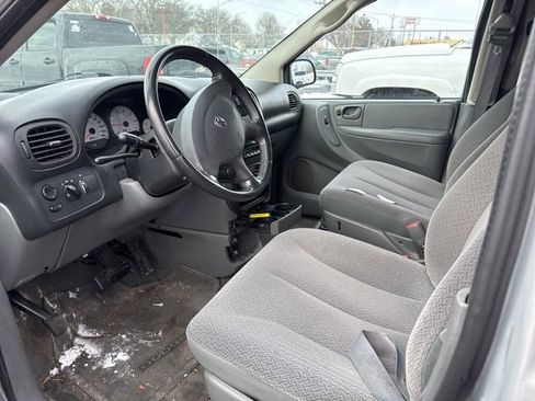 Used 2007 Dodge Grand Caravan SXT image 4