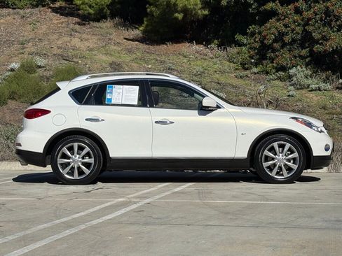Used 2015 INFINITI QX50 Journey w/ Premium Package image 9