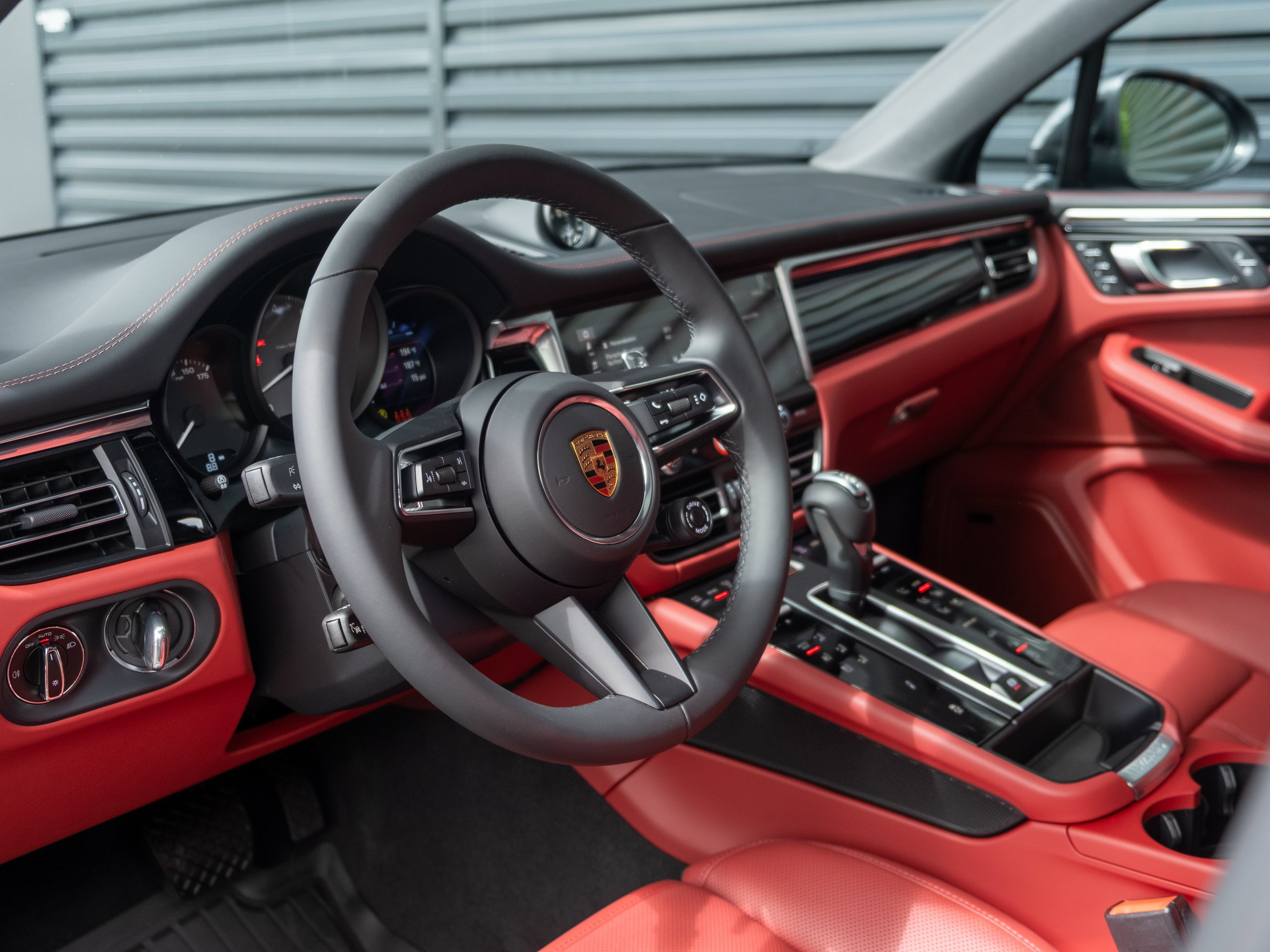 New 2026 Porsche Macan S AWD/4WD image 4