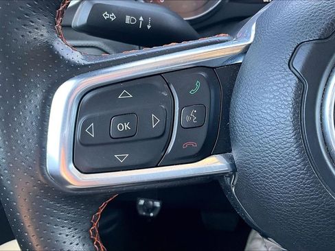 Used 2021 Jeep Gladiator Mojave w/ Cold Weather Group image 20