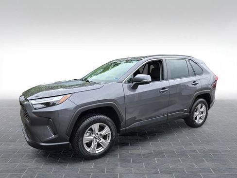 Used 2023 Toyota RAV4 XLE w/ XLE Grade Weather Package AWD/4WD image 3