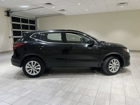 Used 2021 Nissan Rogue Sport S FWD image 6