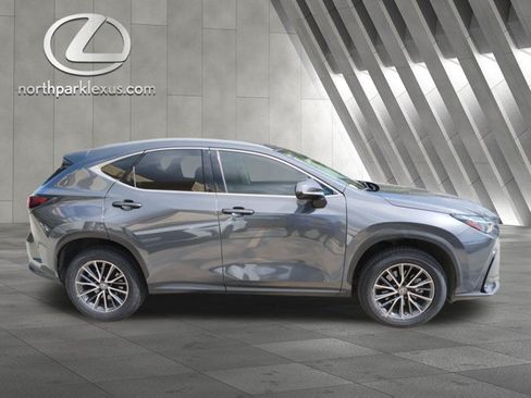 Certified 2023 Lexus NX 250 FWD image 4