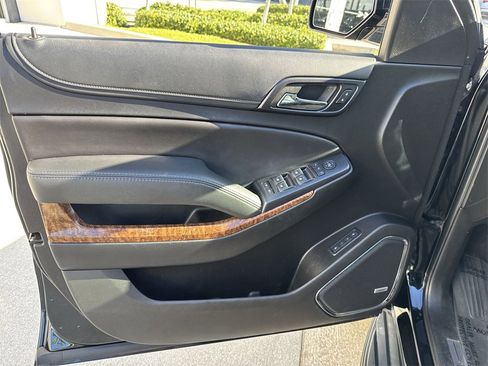 Used 2019 Chevrolet Suburban Premier w/ RST 6.2L Performance Edition image 39