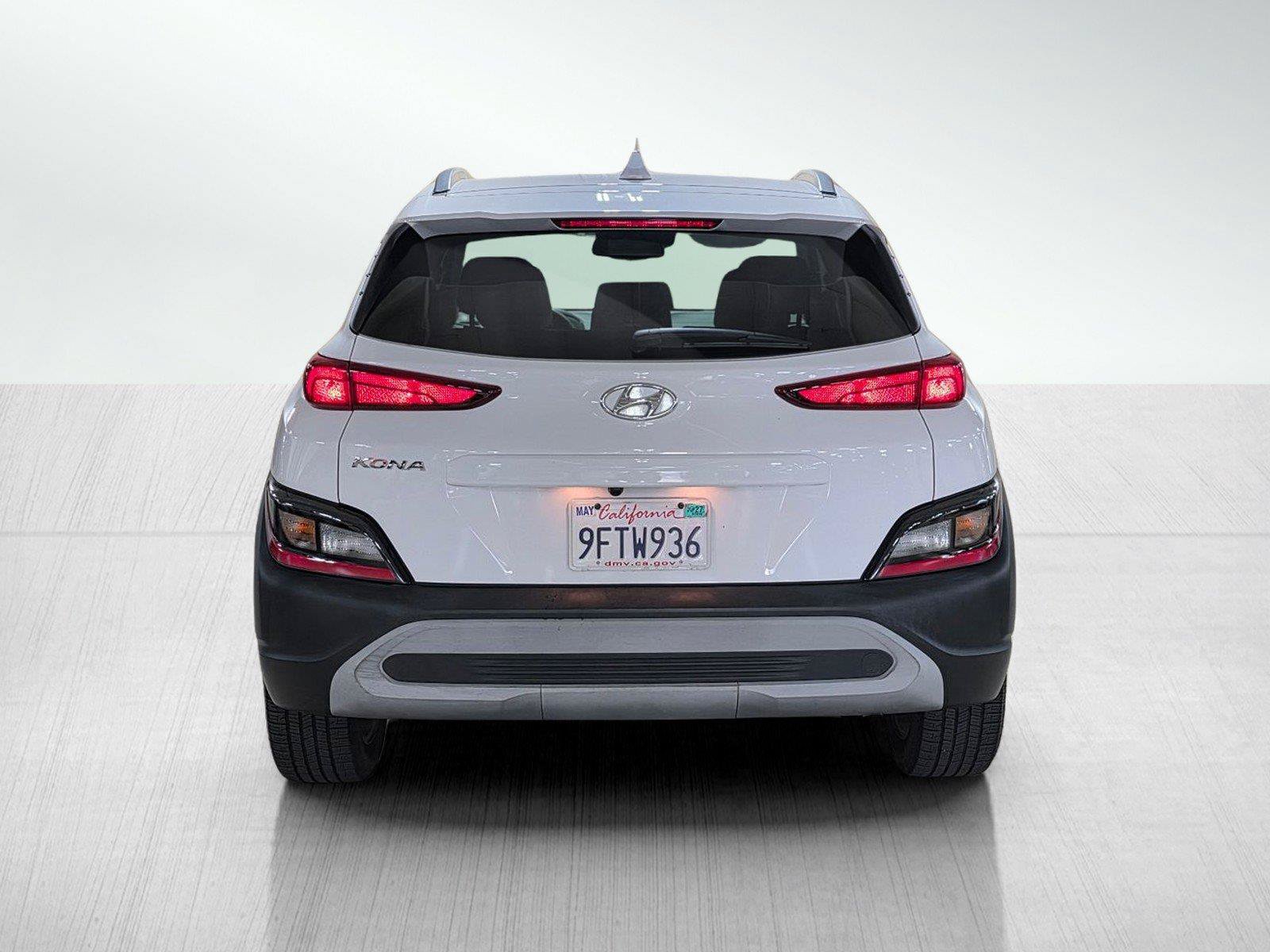 Used 2023 Hyundai Kona SEL w/ Convenience Package FWD image 6