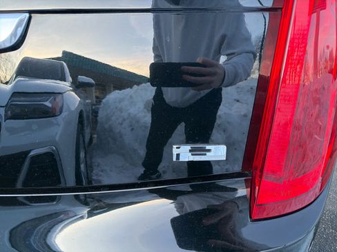 Used 2015 Cadillac XTS Platinum image 8