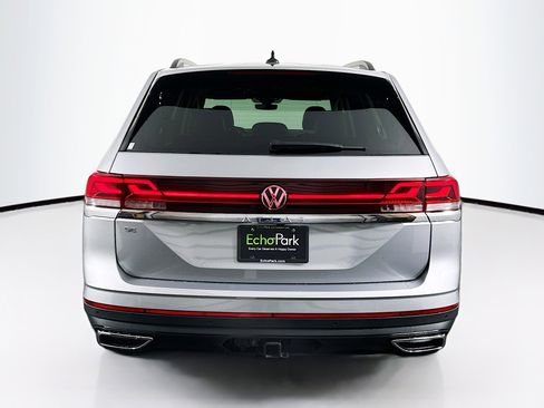 Used 2024 Volkswagen Atlas SE image 7