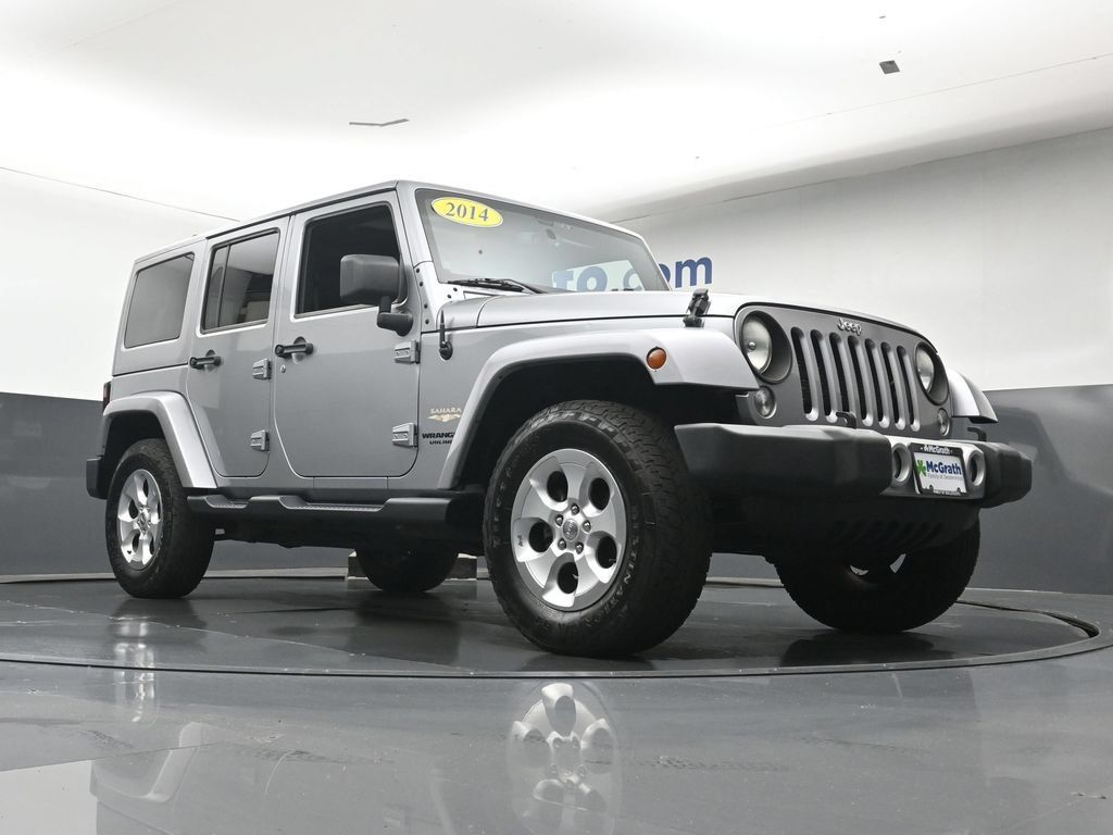 Used 2014 Jeep Wrangler Unlimited Sahara w/ Connectivity Group AWD/4WD image 26
