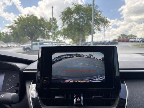 Used 2025 Toyota Corolla LE FWD image 14