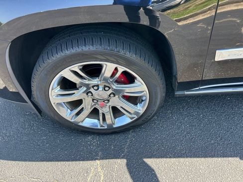 Used 2015 Cadillac Escalade ESV Premium AWD/4WD image 13