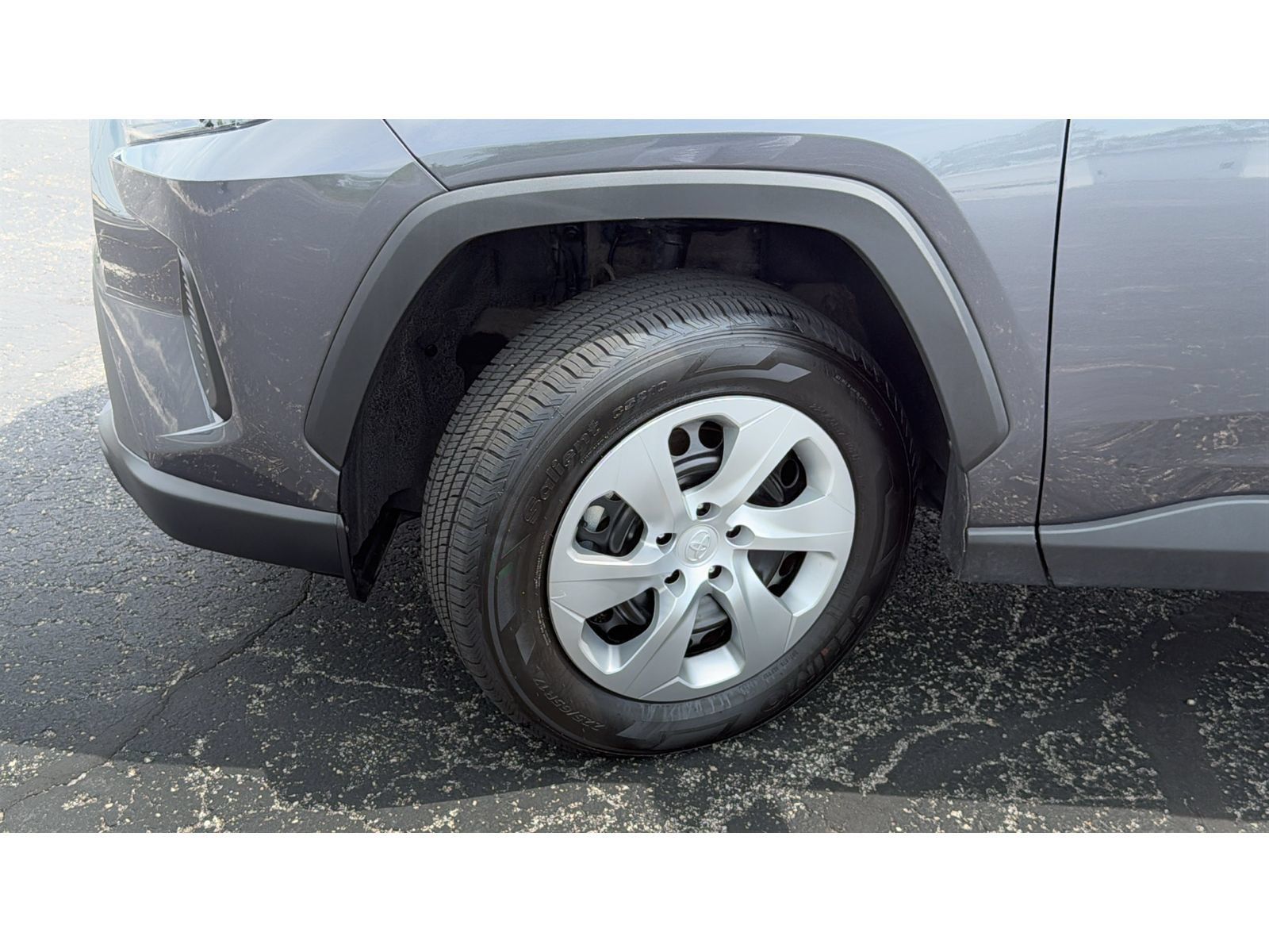Certified 2025 Toyota RAV4 LE AWD/4WD image 12