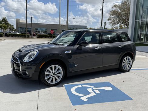Used 2017 MINI Cooper Clubman S image 7