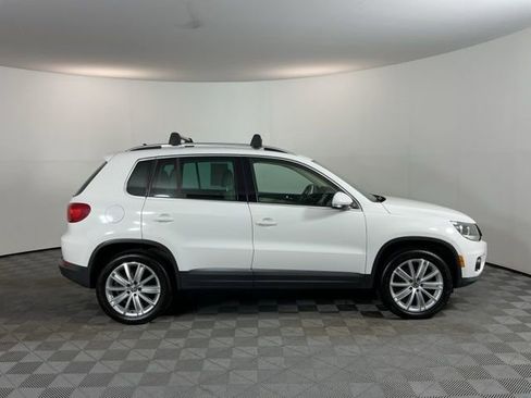 Used 2012 Volkswagen Tiguan S image 4