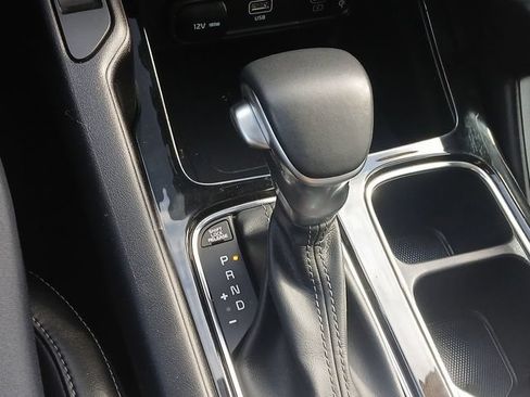 Used 2025 Kia Telluride S AWD/4WD image 23