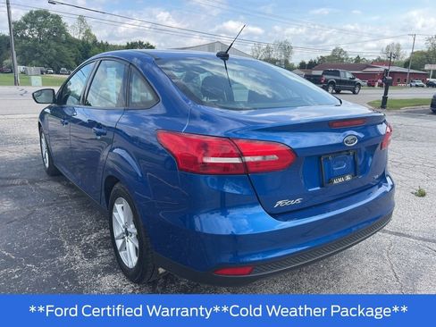 Used 2018 Ford Focus SE w/ Cold Weather Package FWD image 9