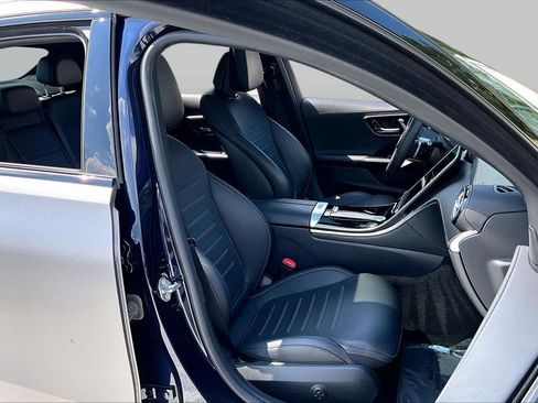 Used 2023 Mercedes-Benz C 300 Sedan image 9