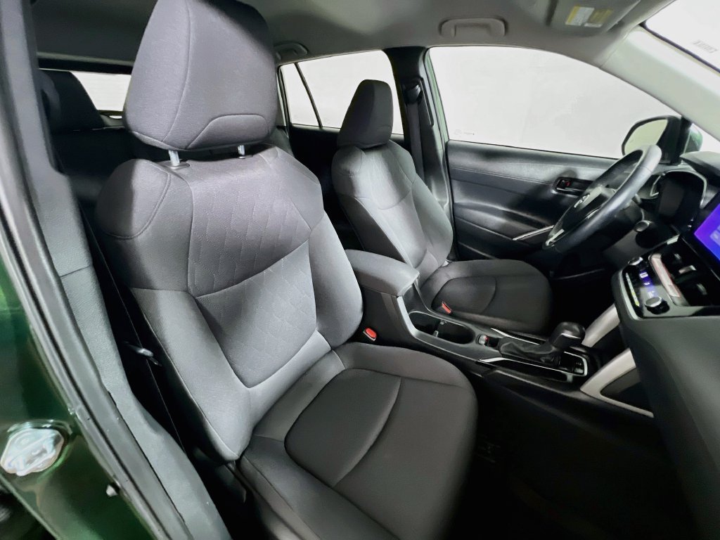 Used 2024 Toyota Corolla Cross LE FWD image 26