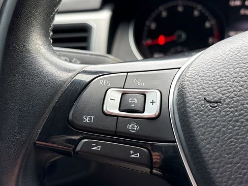 Used 2019 Volkswagen Atlas SE w/ Towing Package image 19