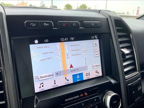 Used 2018 Ford F150 Raptor w/ Equipment Group 802A Luxury image 34