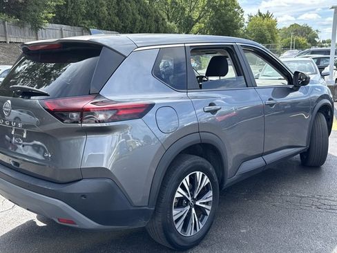 Used 2023 Nissan Rogue SV image 8