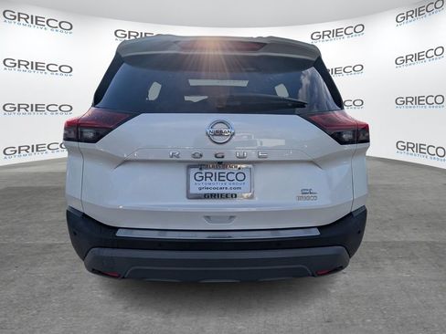 Used 2021 Nissan Rogue SL image 6