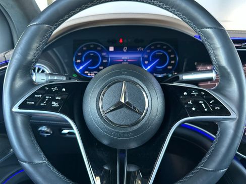 Certified 2023 Mercedes-Benz EQS 580 4MATIC SUV image 28