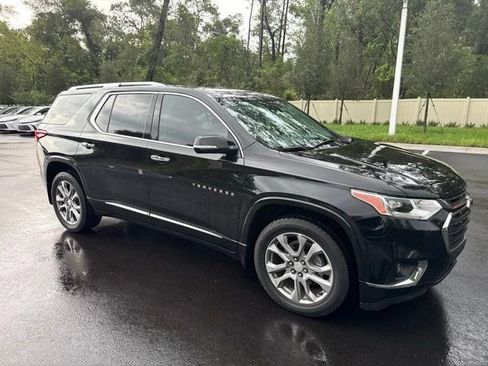 Used 2019 Chevrolet Traverse Premier AWD/4WD image 3
