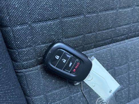 Used 2023 Honda HR-V LX image 25