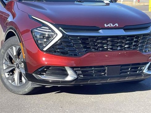 Used 2024 Kia Sportage SX image 2