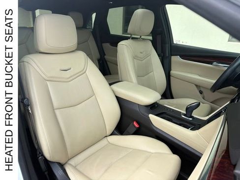 Used 2019 Cadillac XT5 Luxury AWD/4WD image 4