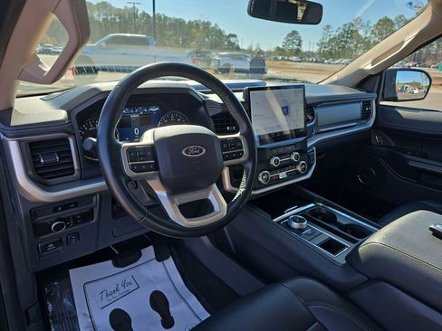 Used 2024 Ford Expedition Max XLT image 21