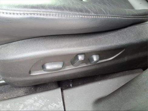 Used 2023 Cadillac XT4 Luxury w/ Cold Weather Package image 14