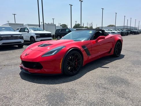 Used 2015 Chevrolet Corvette Z06 w/ 3LZ Preferred Equipment Group RWD image 7