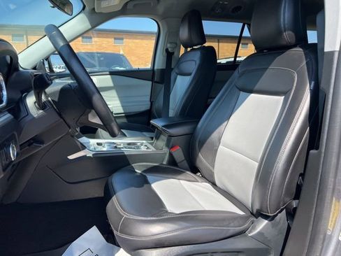 Certified 2023 Ford Explorer XLT w/ Equipment Group 202A AWD/4WD image 18