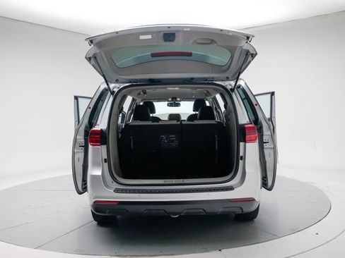 Used 2020 Kia Sedona EX FWD image 20