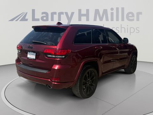 Used 2020 Jeep Grand Cherokee Altitude RWD image 5