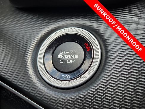 Used 2024 Jeep Grand Cherokee Altitude AWD/4WD image 20