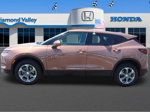 Used 2023 Chevrolet Blazer LT FWD image 8