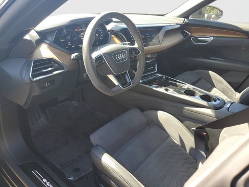 Used 2022 Audi e-tron GT Prestige w/ Prestige Package AWD/4WD image 19