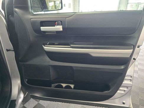 Used 2019 Toyota Tundra SR5 w/ TRD Off Road Package image 40