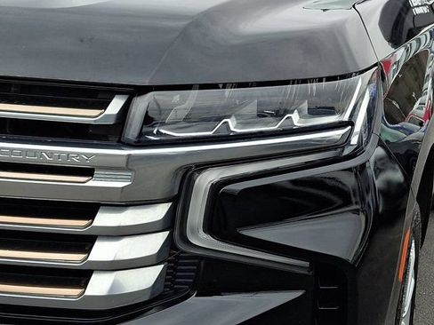 Used 2021 Chevrolet Tahoe High Country w/ Premium Package AWD/4WD image 12