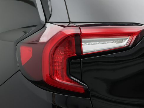 Used 2024 GMC Terrain SLE w/ Elevation Edition FWD image 10