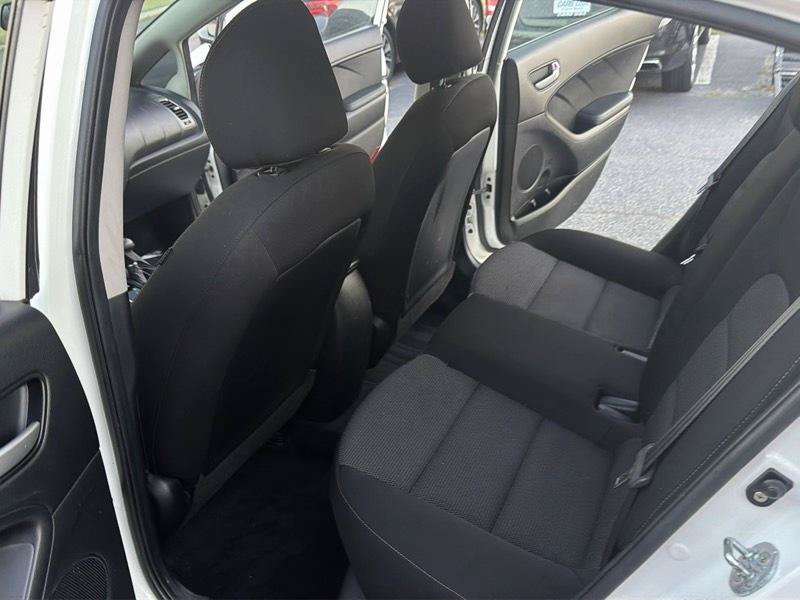Used 2017 Kia Forte LX FWD image 12